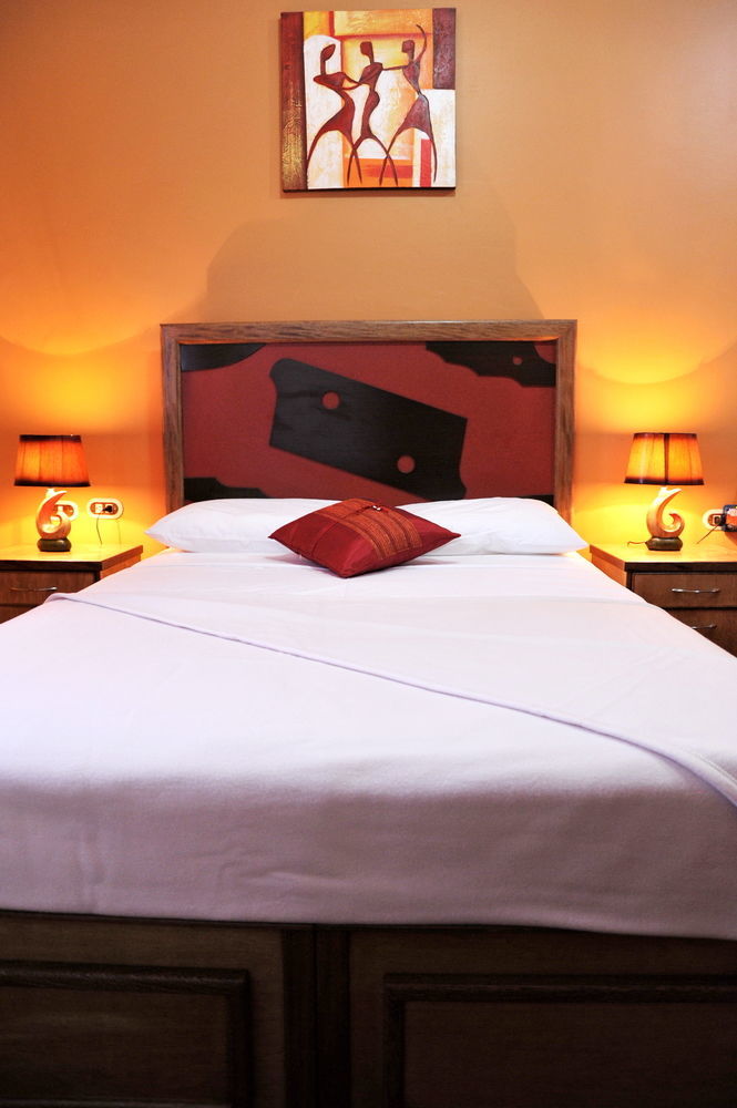 Culture Crossroads Inn Port of Spain ภายนอก รูปภาพ