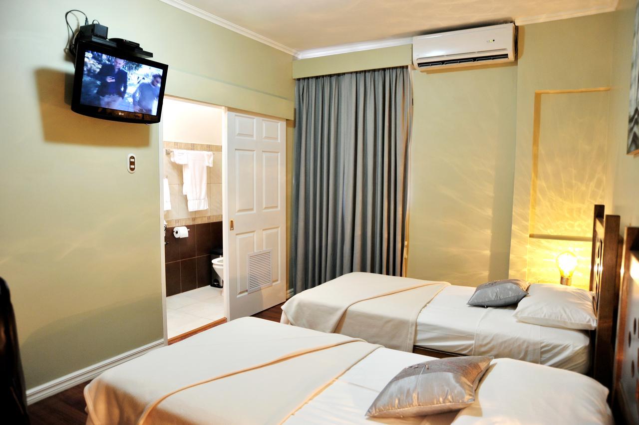 Culture Crossroads Inn Port of Spain ภายนอก รูปภาพ