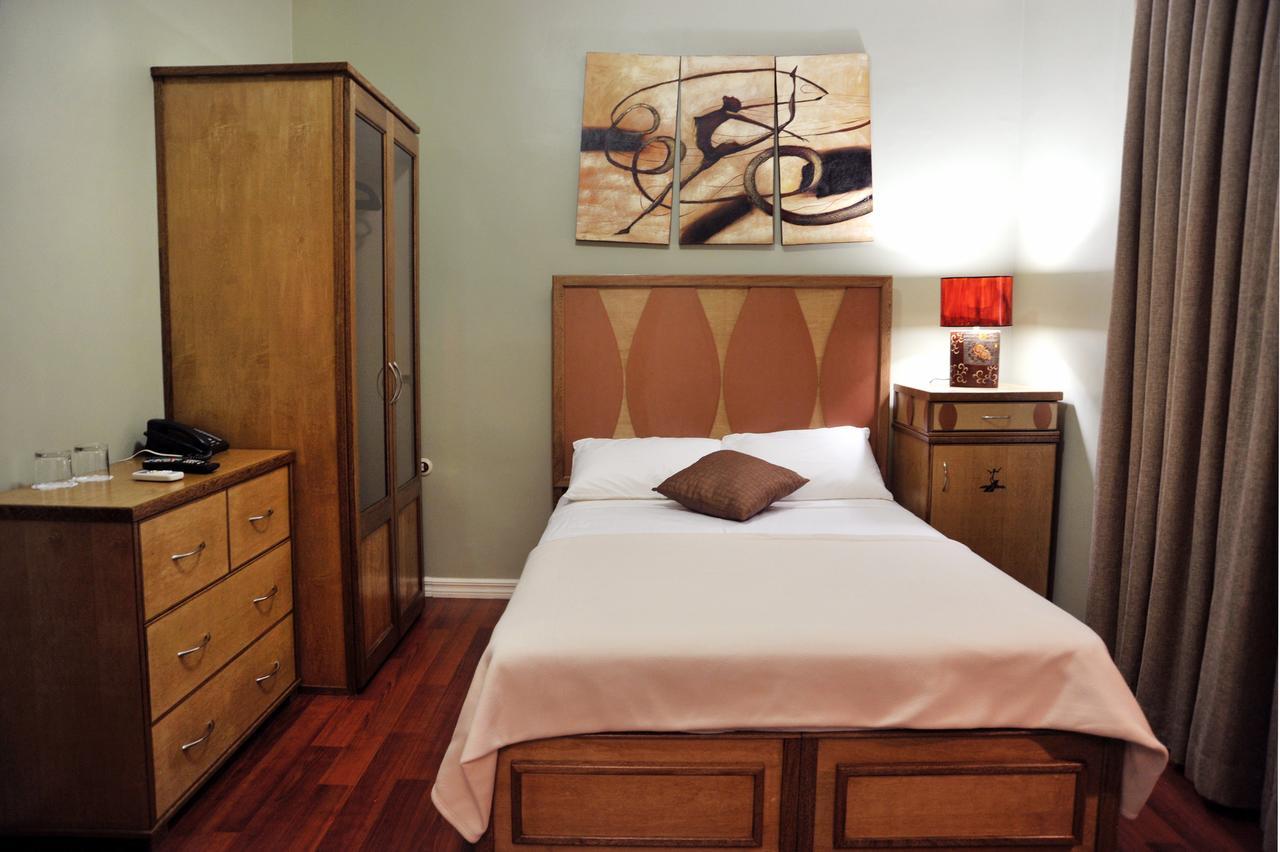 Culture Crossroads Inn Port of Spain ภายนอก รูปภาพ