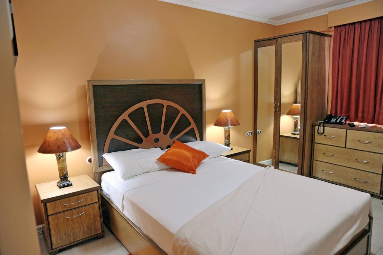 Culture Crossroads Inn Port of Spain ภายนอก รูปภาพ