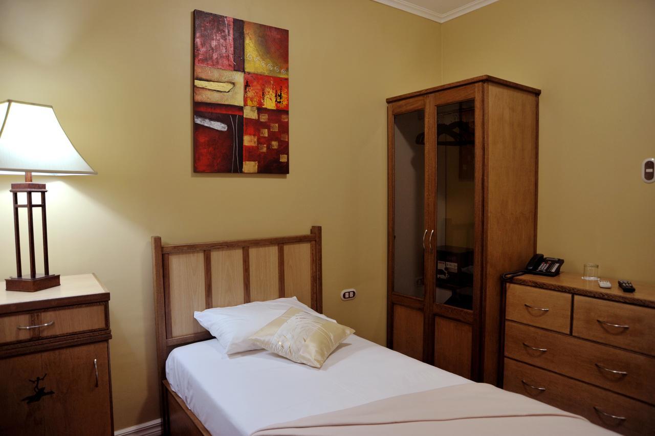 Culture Crossroads Inn Port of Spain ภายนอก รูปภาพ
