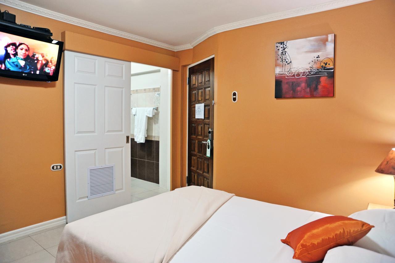 Culture Crossroads Inn Port of Spain ภายนอก รูปภาพ