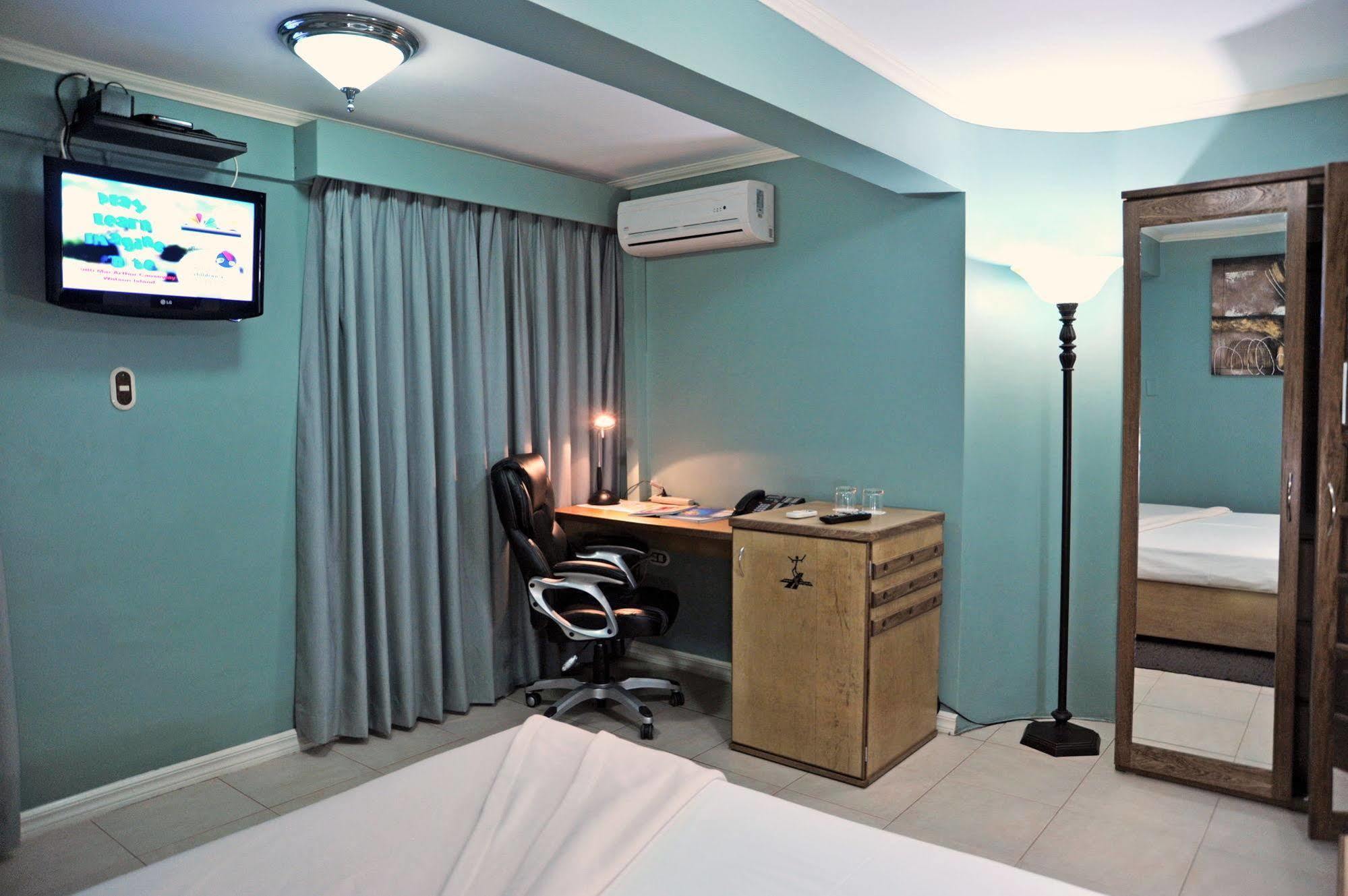 Culture Crossroads Inn Port of Spain ภายนอก รูปภาพ